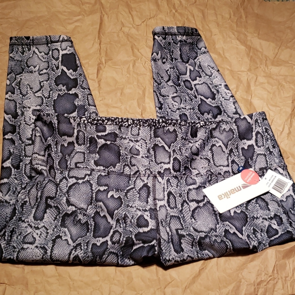 Marika Reversible Womens Reptile Print Reversable Leggings